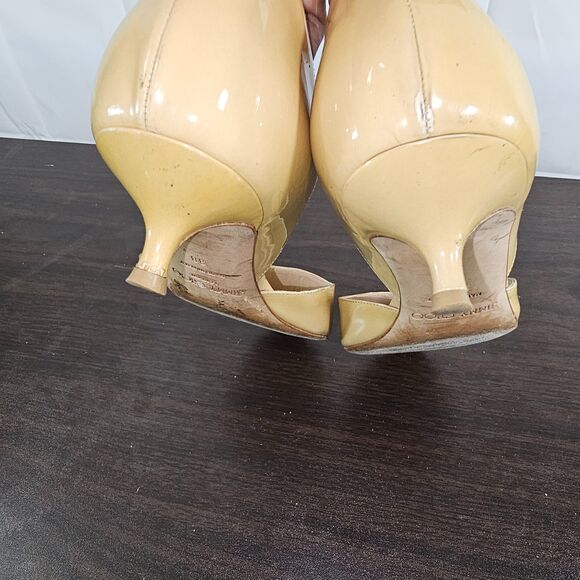 Jimmy Choo Peakaboo Gold Patent Leather Pumps Kitten Heels Womens Size 38 Work - Picture 12 of 12